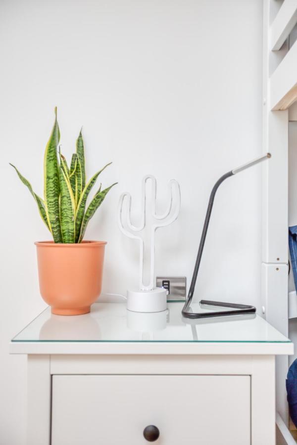Central Bright 3 Bed Flat With Pool & Parking EDI Exteriér fotografie